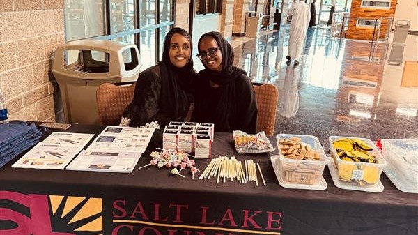 OD2A-Stories-SaltLakeThumb Ayan (left) and Halima (right) tabling at a graduation event for Somali residents completing their Koran study courses.